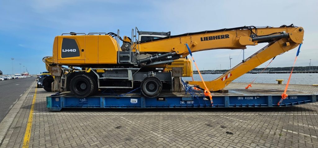 RoRo shipping for construction machinery: The comprehensive guide