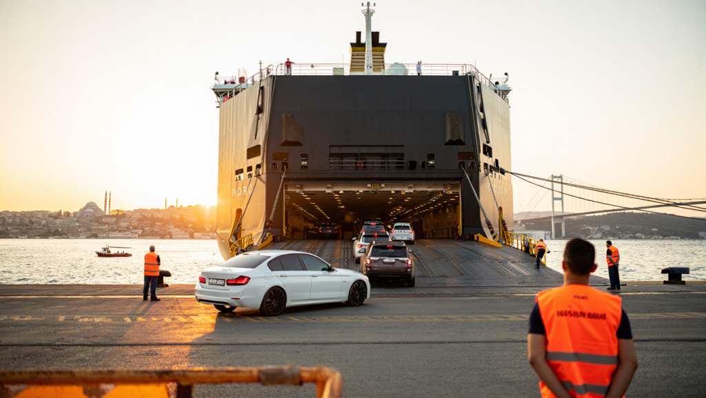 Auto in die Türkei verschiffen: RoRo-Ablauf, Zoll & Tipps