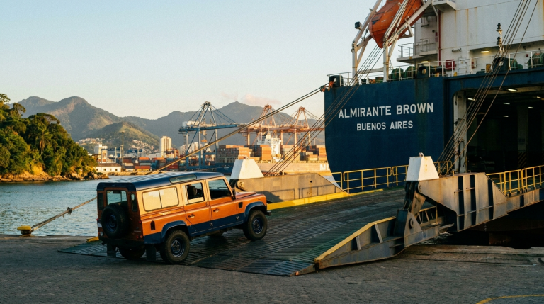 Auto nach Argentinien verschiffen: RoRo-Routen, Zoll & Praxistipps
